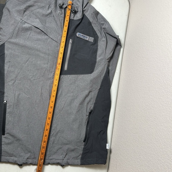Magellan Technical windbreaker - Picture 11 of 11